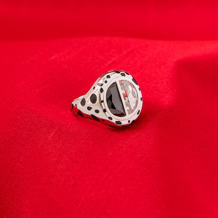 Disney X RockLove DISNEY VILLAINS Cruella Chaos Ring