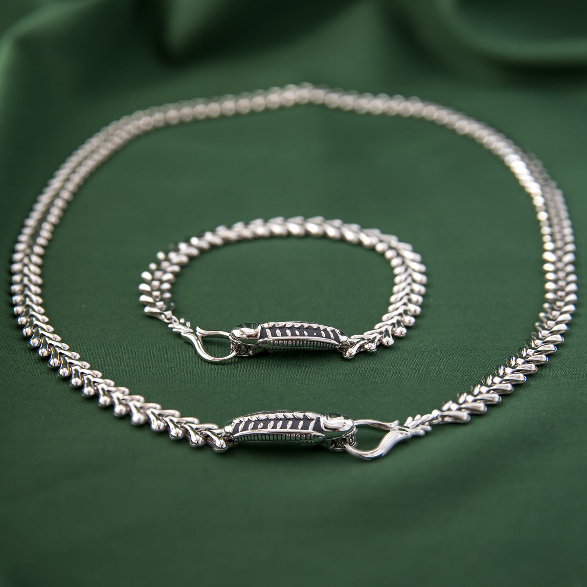 Alien X RockLove ALIEN Xenomorph Chain Necklace - RockLove Jewelry