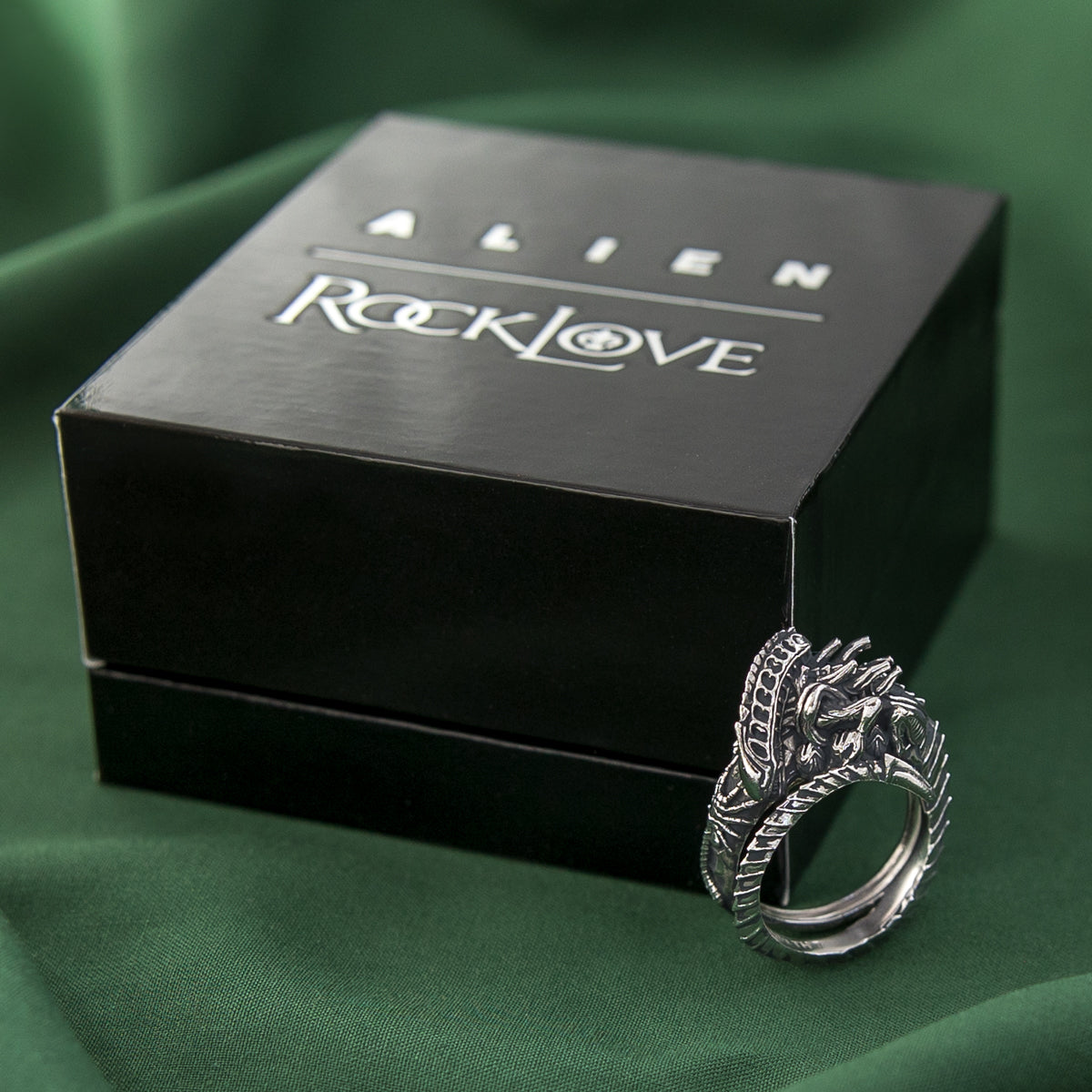 Alien X RockLove ALIEN Xenomorph Queen Ring - RockLove Jewelry