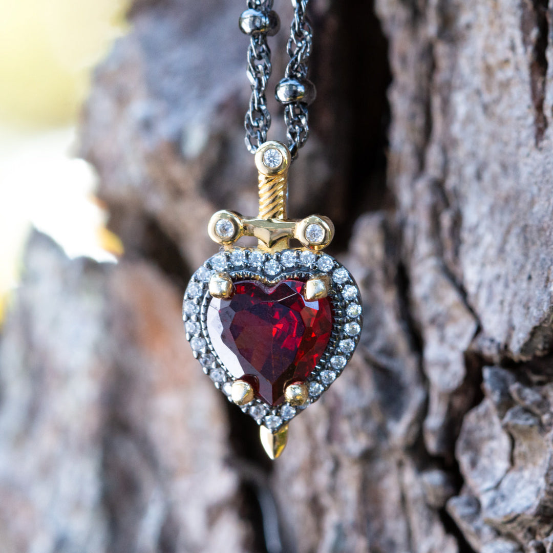Disney X RockLove SNOW WHITE Dagger Heart Necklace – RockLove Jewelry