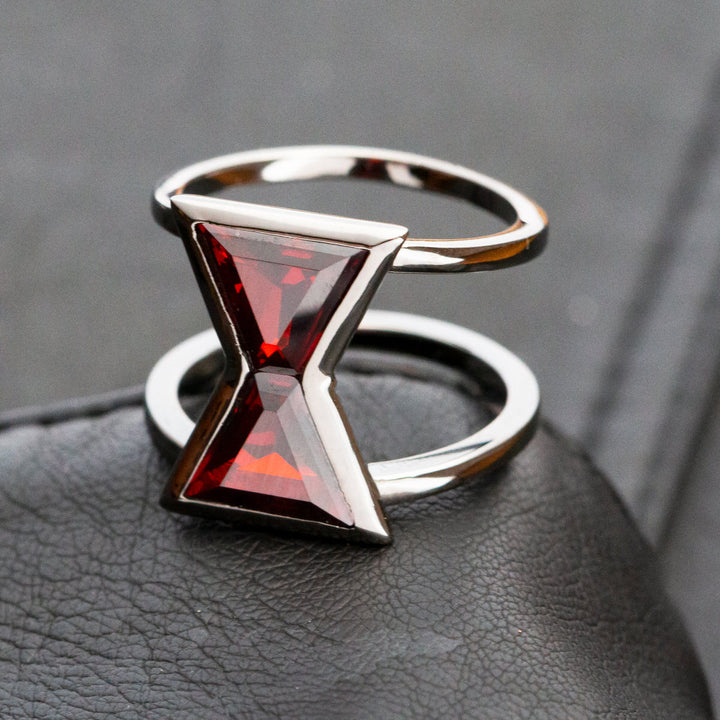 Marvel X RockLove BLACK WIDOW Hourglass Ring