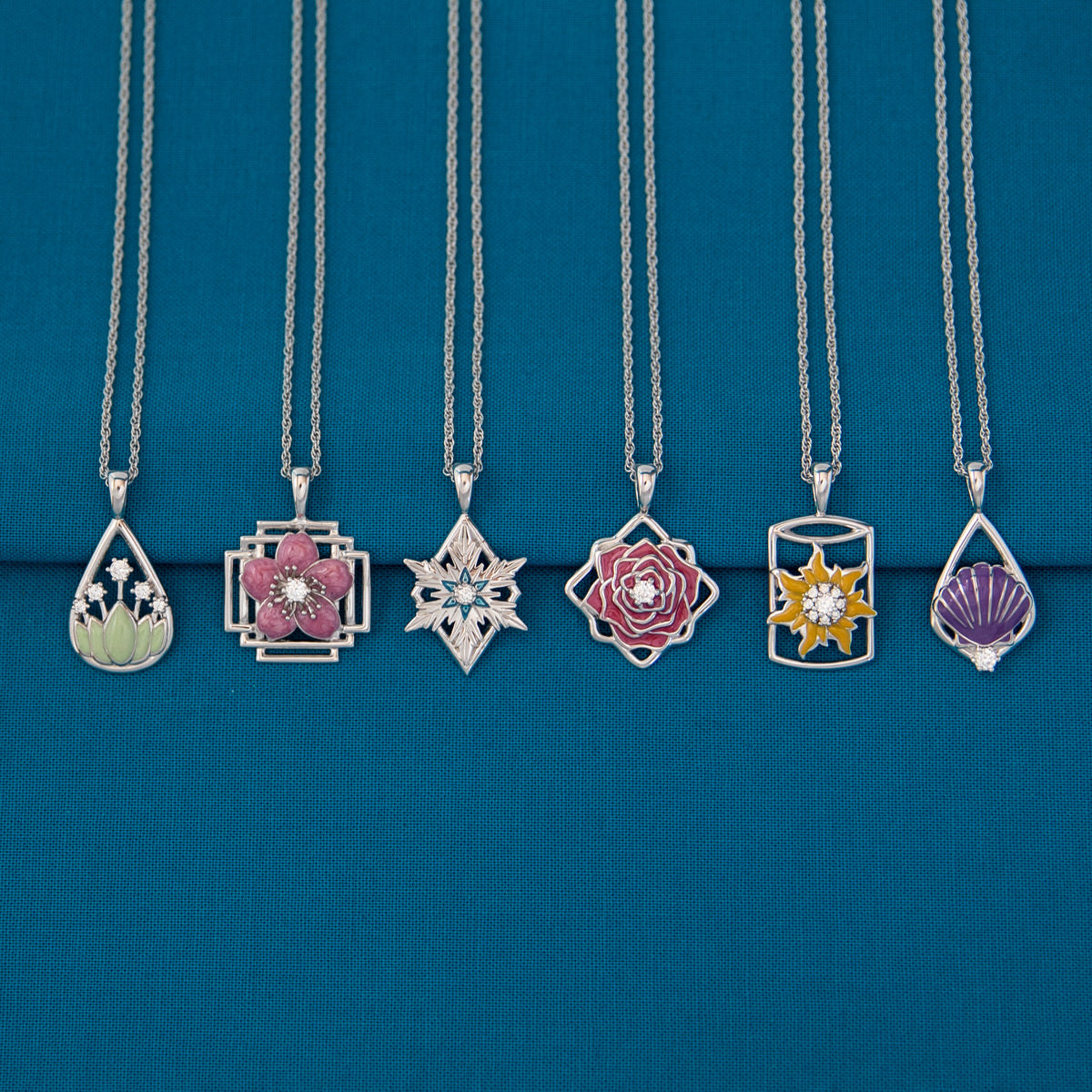 Disney X RockLove THE PRINCESS AND THE FROG Tiana Keepsake Necklace