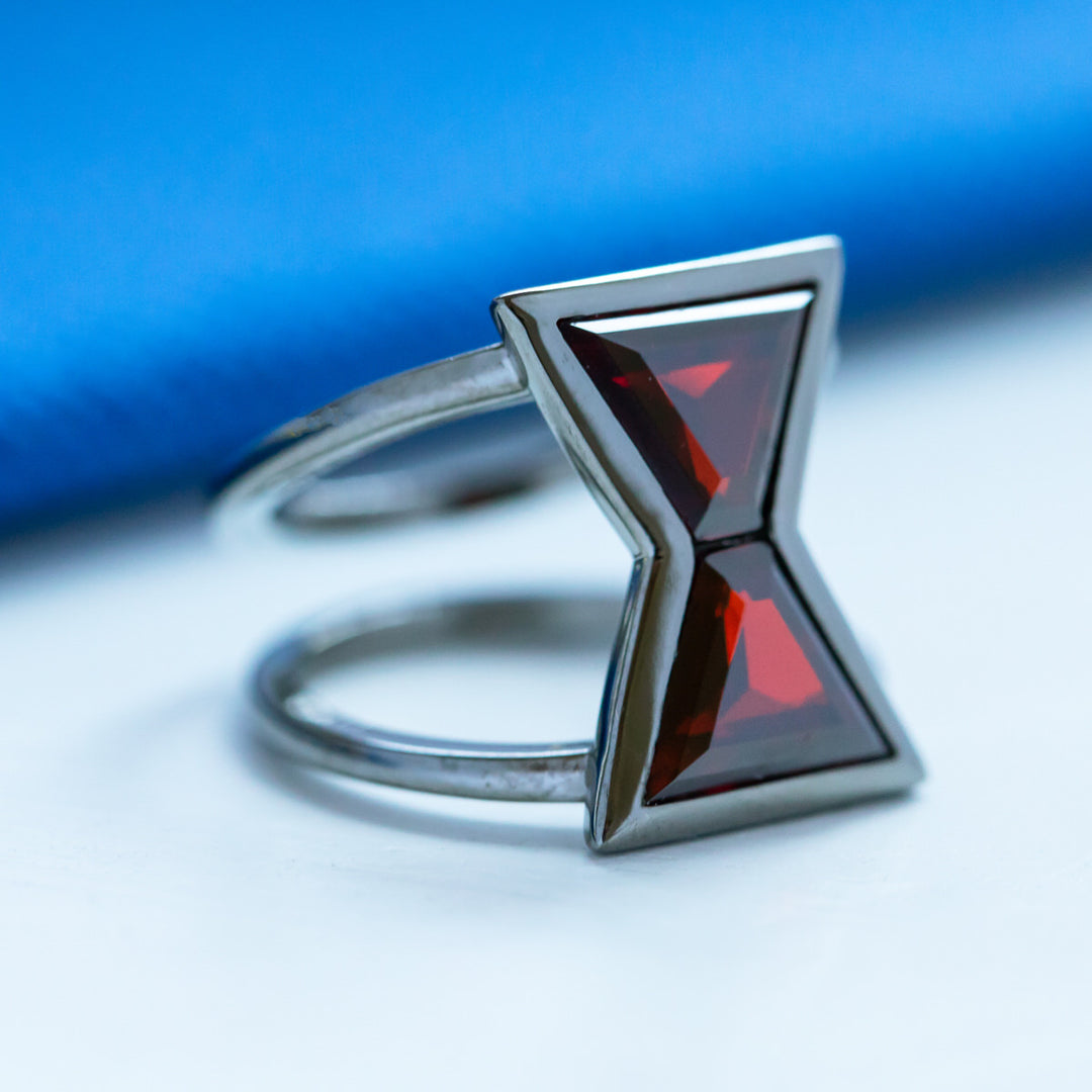 Marvel X RockLove BLACK WIDOW Hourglass Ring