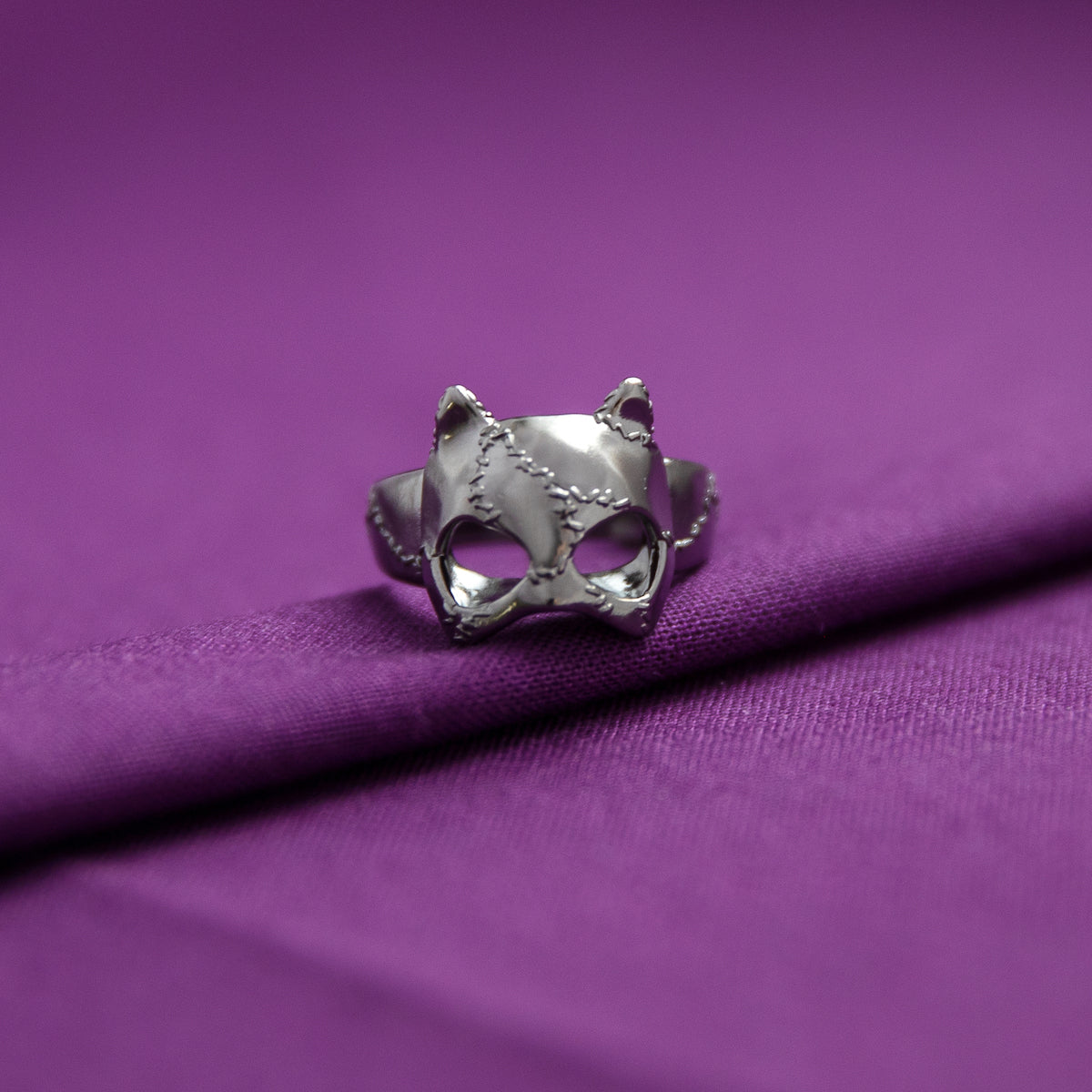 DC X RockLove Batman Returns CATWOMAN Mask Ring - RockLove Jewelry