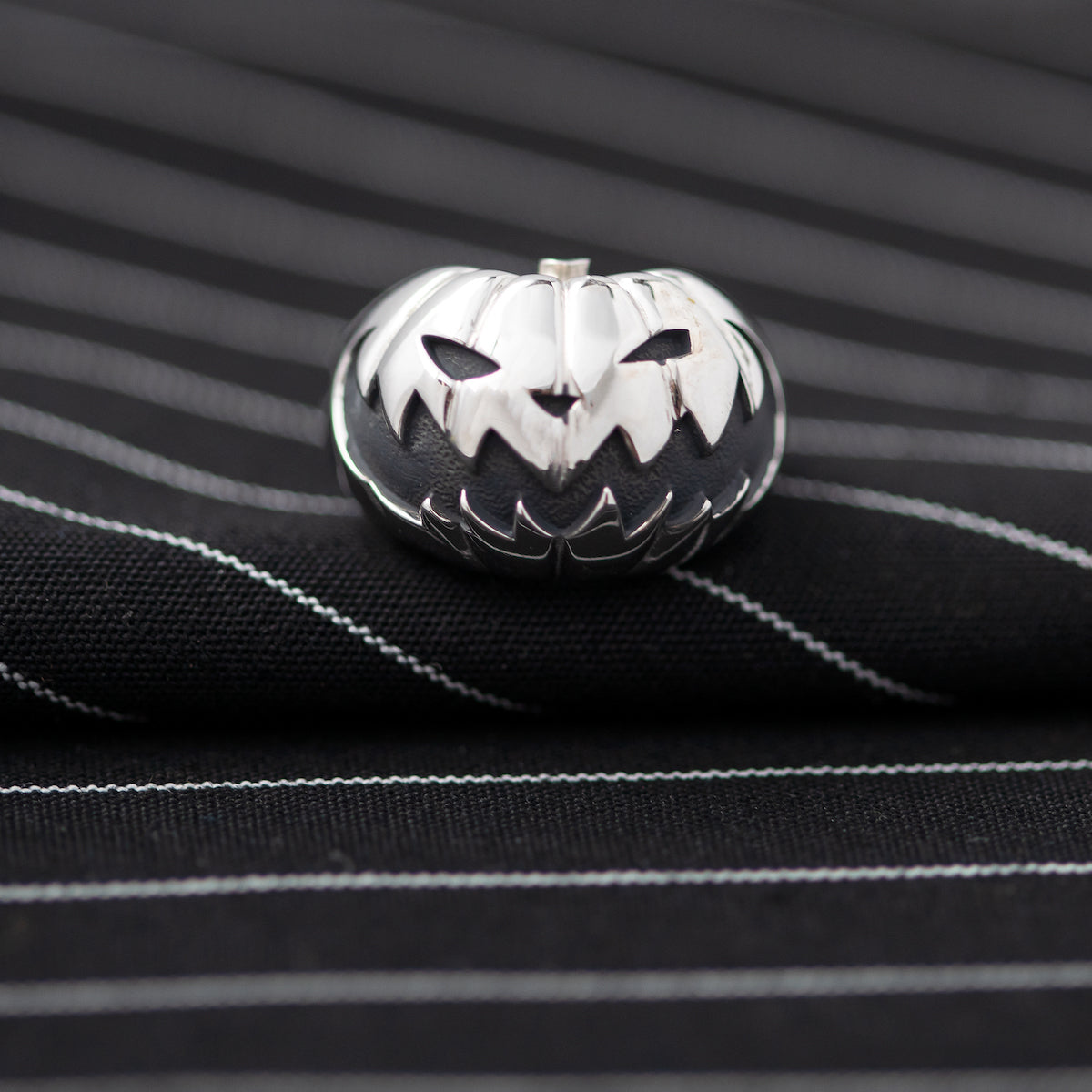 Disney X RockLove THE NIGHTMARE BEFORE CHRISTMAS Pumpkin King Ring