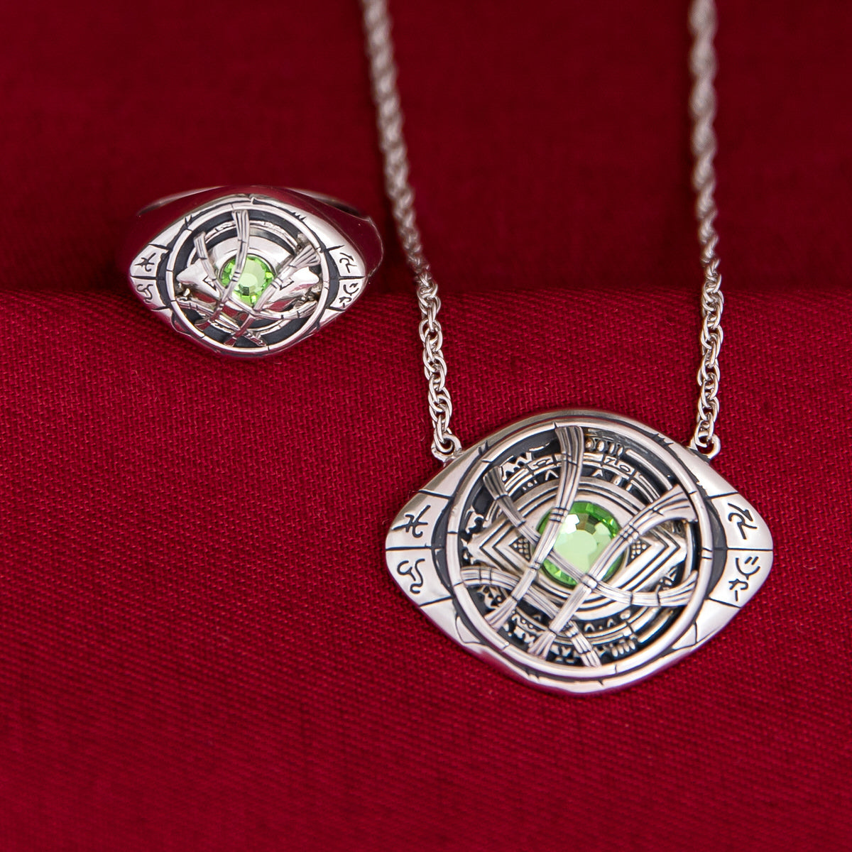 Eye of agamotto ring deals