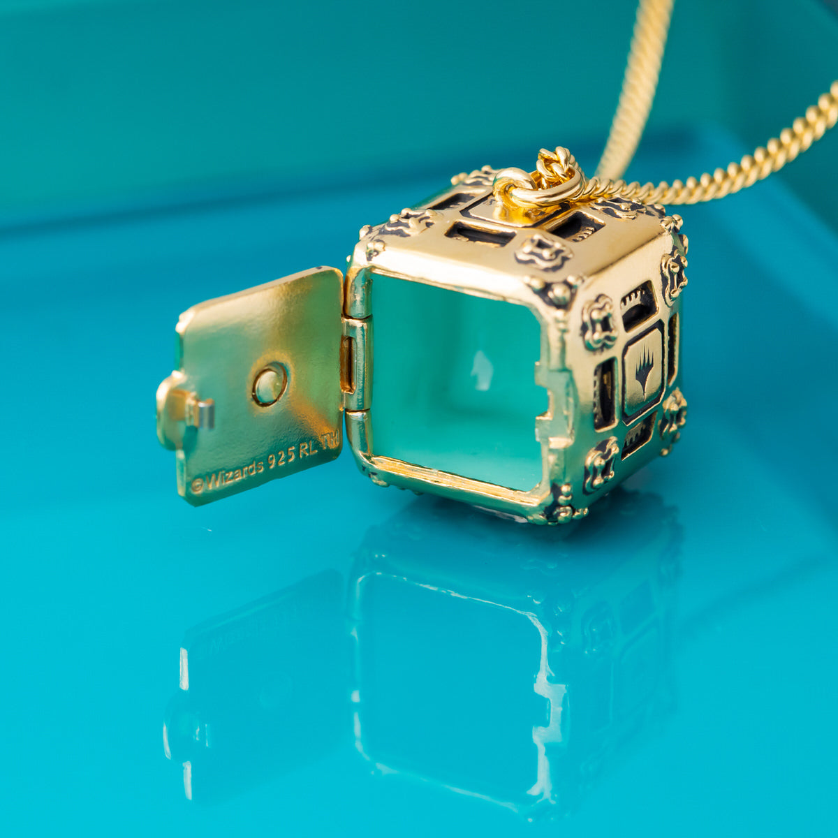Magic: The Gathering X RockLove Mana Vault Necklace - RockLove Jewelry