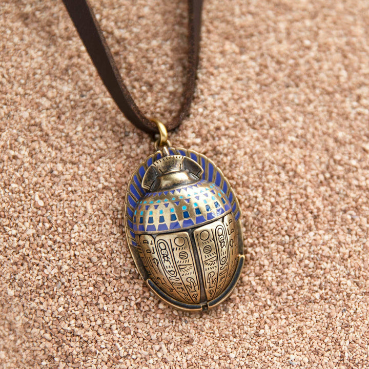 Marvel X RockLove MARVEL STUDIOS MOON KNIGHT Scarab Compass Pendant