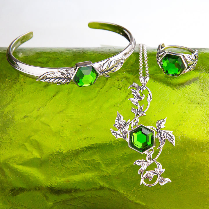 DC X RockLove POISON IVY Carved Ivy Ring