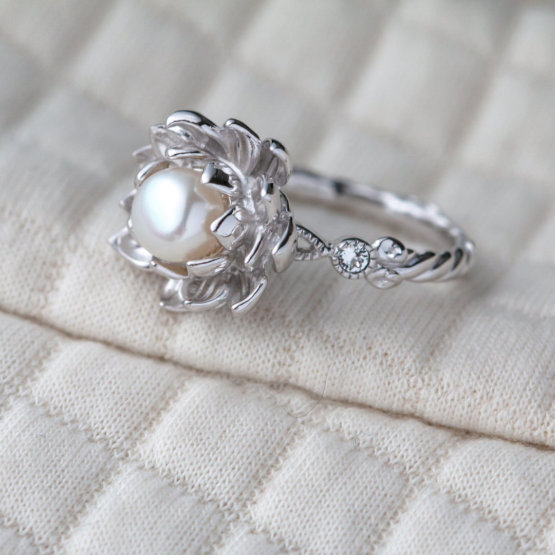 Disney X RockLove THE PRINCESS AND THE FROG Water Lily Pearl Ring